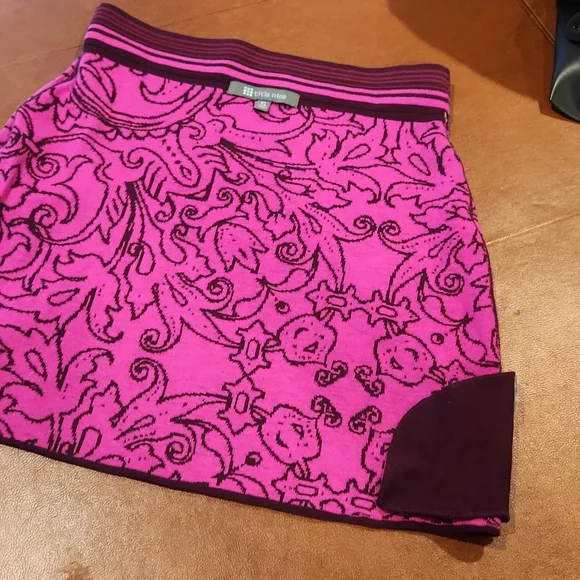 Title Nine sweater skirt - Picture 9 of 9